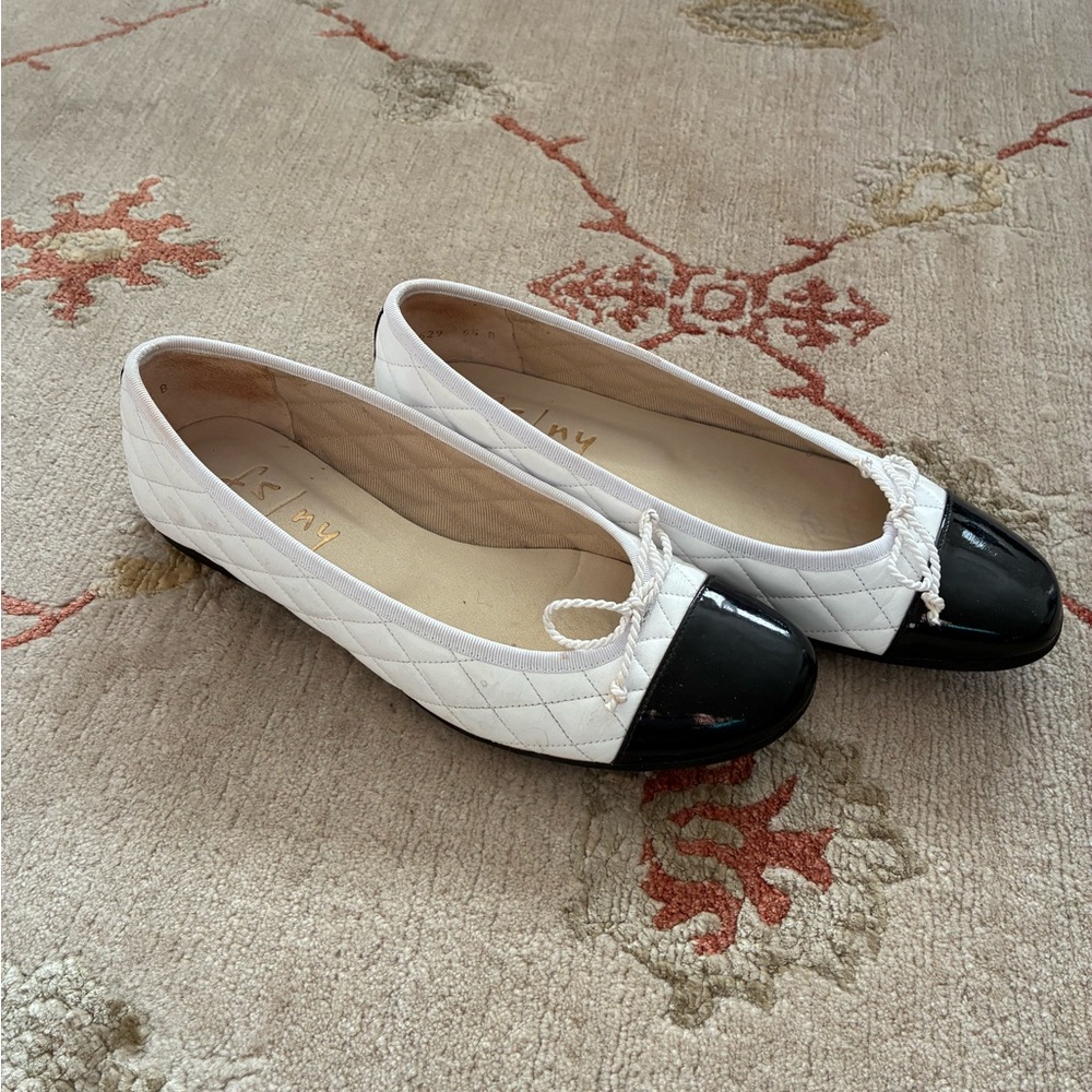 French Sole PassportR Flat